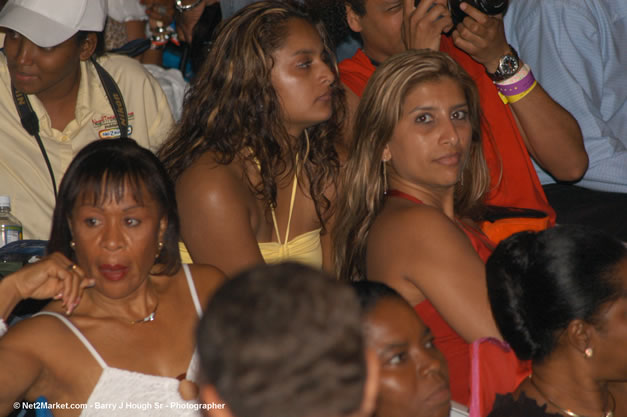 Audience & Venue - Air Jamaica Jazz & Blues Festival 2007 - The Art of Music - Thursday, January 26th - 10th Anniversary - The Aqueduct on Rose Hall - Air Jamaica Jazz & Blues Festival 2007 - The Art of Music - Tuesday, January 23 - Saturday, January 27, 2007, The Aqueduct on Rose Hall, Montego Bay, Jamaica - Negril Travel Guide, Negril Jamaica WI - http://www.negriltravelguide.com - info@negriltravelguide.com...!