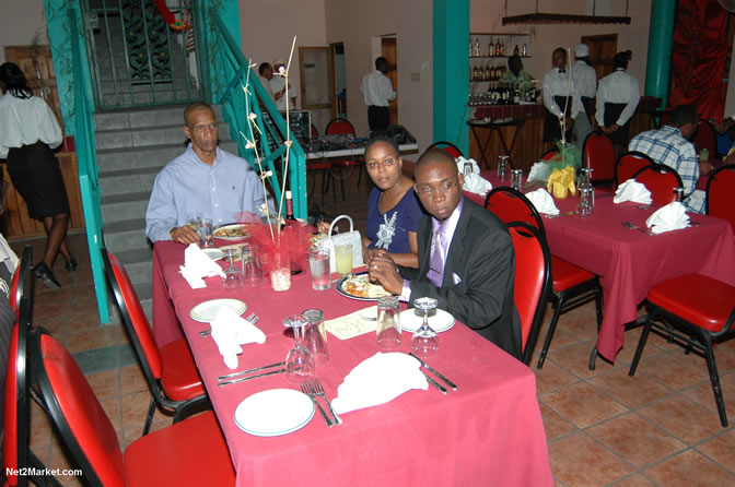 Negril Chamber Of Commerce - 22 Anniversary Dinner & Cabaret Show - Saturday, April 23, 2005 at the Negril Hills Golf Club, Sheffield, Westmoreland, Jamaica - Photos - Negril Travel Guide, Negril Jamaica WI - http://www.negriltravelguide.com - info@negriltravelguide.com...!