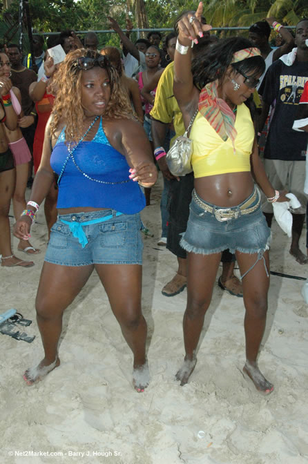 Elephant Man - Kip Rich - Lexus - Appleton Girls and many others - BIKINIS & SHORTS @ CHANCES - Appleton ATI 2005 Negril - Monday, August 1, 2005 - Sponsored by: Appleton Adult Entertainment - Negril Travel Guide, Negril Jamaica WI - http://www.negriltravelguide.com - info@negriltravelguide.com...!