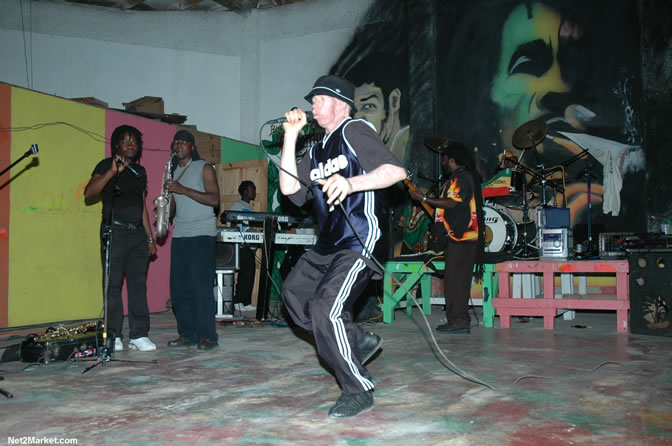 Frankie Paul & King Yellowman - Bobby Dread - Swallow - backed by the Indika Band - MC Earl Polkadot - Presented by Boubon Beach Restaurant, Beach Bar & Oceanfront Accommodations - Negril Travel Guide, Negril Jamaica WI - http://www.negriltravelguide.com - info@negriltravelguide.com...!