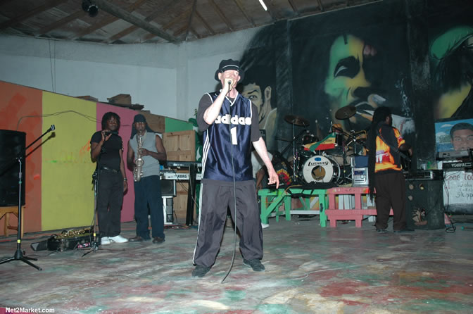 Frankie Paul & King Yellowman - Bobby Dread - Swallow - backed by the Indika Band - MC Earl Polkadot - Presented by Boubon Beach Restaurant, Beach Bar & Oceanfront Accommodations - Negril Travel Guide, Negril Jamaica WI - http://www.negriltravelguide.com - info@negriltravelguide.com...!