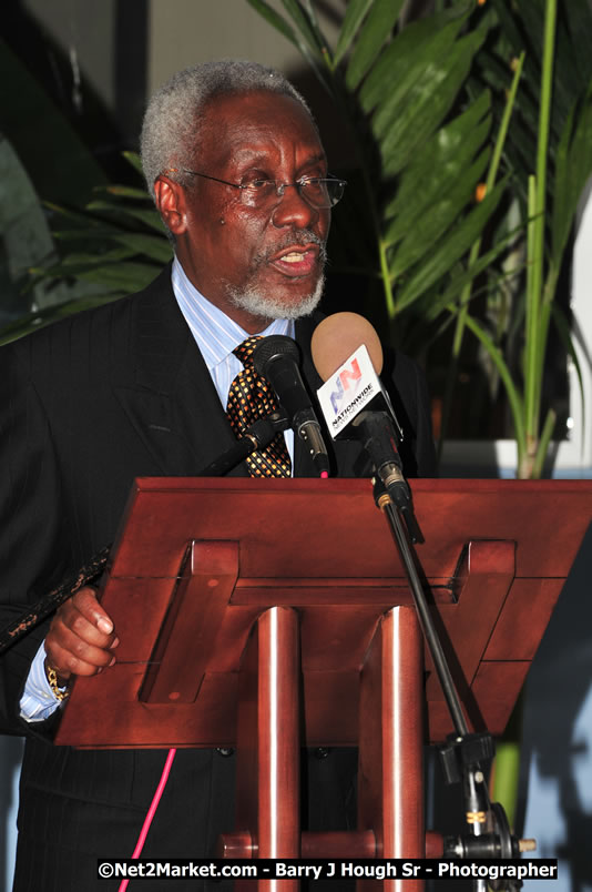 Bird of Paradise Awards & Gala @ Grand Palladium Resort & Spa [Fiesta] - Saturday, August 9, 2008 - Guest Honouree The Most Honourable P.J. Patterson ON, PC, QC - Hanover Homecoming Foundation LTD Jamaica - Wherever you roam ... Hanover bids you ... come HOME - Sunday, August 3 to Saturday, August 9, 2008 - Hanover Jamaica - Photographs by Net2Market.com - Barry J. Hough Sr. Photojournalist/Photograper - Photographs taken with a Nikon D300 - Negril Travel Guide, Negril Jamaica WI - http://www.negriltravelguide.com - info@negriltravelguide.com...!