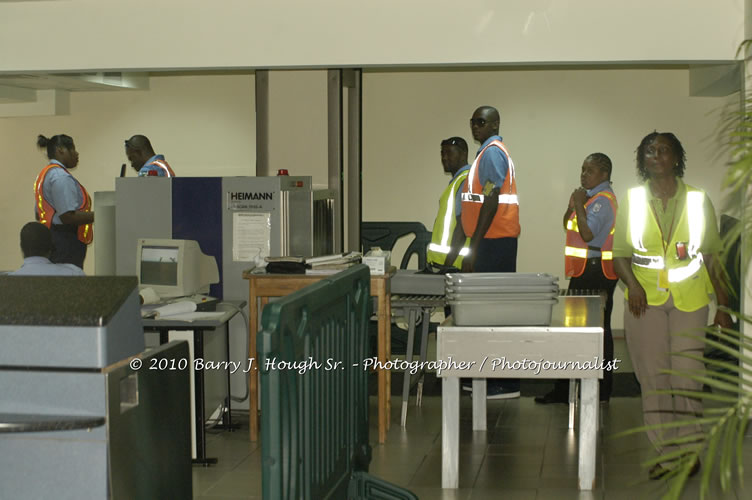 Jamaica Air Shuttle Launch @ MBJ Airports Limited, Wednesday, January 20, 2010, Sangster International Airport, Montego Bay, St. James, Jamaica W.I. - Photographs by Net2Market.com - Barry J. Hough Sr, Photographer/Photojournalist - The Negril Travel Guide - Negril's and Jamaica's Number One Concert Photography Web Site with over 40,000 Jamaican Concert photographs Published -  Negril Travel Guide, Negril Jamaica WI - http://www.negriltravelguide.com - info@negriltravelguide.com...!