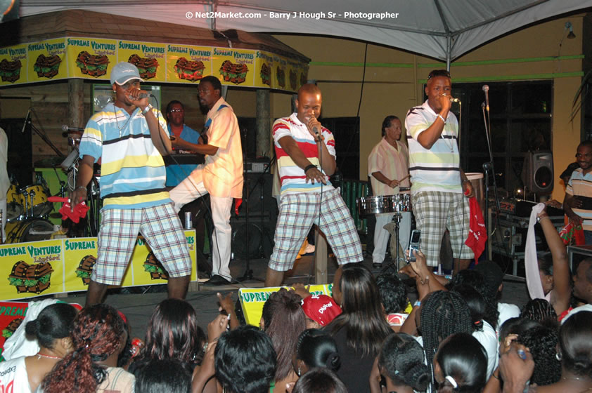 Jamaica Carnival 2007 @ The Jungle, Friday, March 2, 2007, The Jungle, Norman Manley Boulevard, Negril, Westmoreland, Jamaica W.I. - Negril Travel Guide, Negril Jamaica WI - http://www.negriltravelguide.com - info@negriltravelguide.com...!