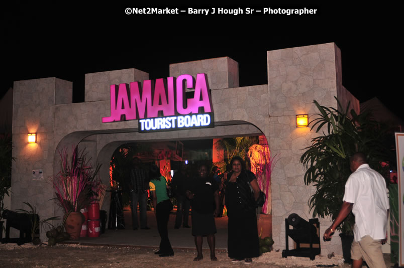 Minister of Tourism, Edmund Bartlett @ Jamaica Jazz and Blues Festival 2009 - Presented by Air Jamaica - Friday, January 23, 2009 - Venue at the Aqueduct on Rose Hall Resort &amp; Country Club, Montego Bay, Jamaica - Thursday, January 22 - Saturday, January 24, 2009 - Photographs by Net2Market.com - Barry J. Hough Sr, Photographer/Photojournalist - Negril Travel Guide, Negril Jamaica WI - http://www.negriltravelguide.com - info@negriltravelguide.com...!