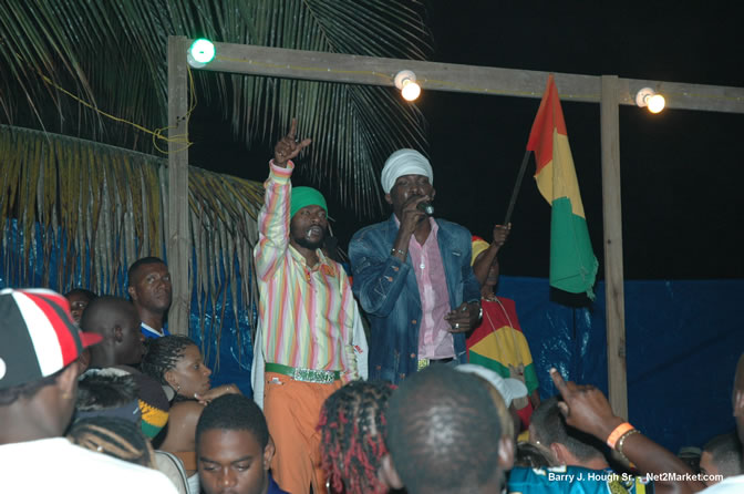 "BUJU BANTON & Friends" @ Jamaica Tamboo - Anthony 'B', Delly Ranks, Pickney, Jessie Gender, Music by Fire Links & Love People - Presented by Jamaica Tamboo in Association with Heineken - Saturday, March 26, 2005 - Negril Travel Guide, Negril Jamaica WI - http://www.negriltravelguide.com - info@negriltravelguide.com...!