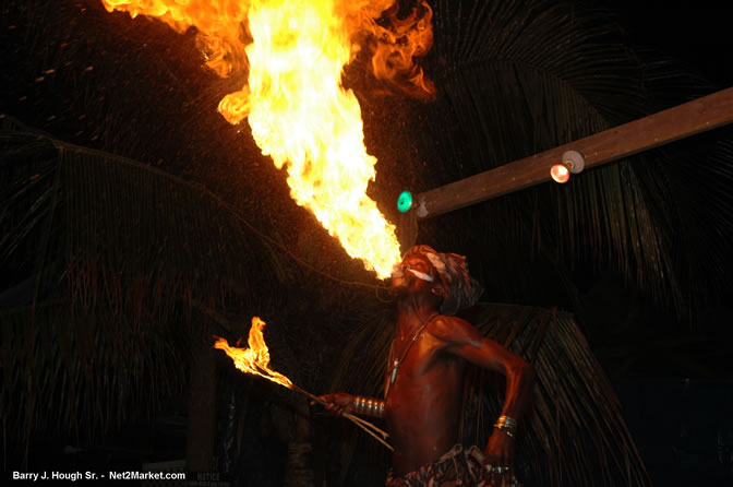 "BUJU BANTON & Friends" @ Jamaica Tamboo - Anthony 'B', Delly Ranks, Pickney, Jessie Gender, Music by Fire Links & Love People - Presented by Jamaica Tamboo in Association with Heineken - Saturday, March 26, 2005 - Negril Travel Guide, Negril Jamaica WI - http://www.negriltravelguide.com - info@negriltravelguide.com...!