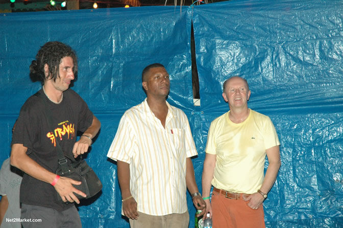 History Clash - Stone Love VS David Roddigan [Out of London] - June 5, 2005 - Presented by Jamaica Tamboo in association with Guinness - Negril Spot - Negril Travel Guide, Negril Jamaica WI - http://www.negriltravelguide.com - info@negriltravelguide.com...!