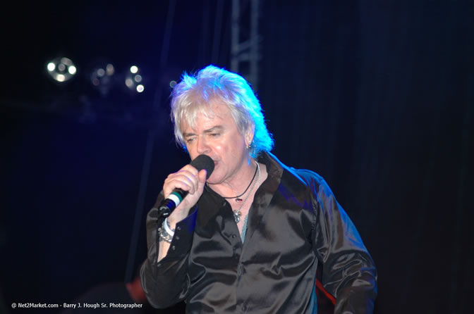 Air Supply - Air Jamaica Jazz & Blues Festival 2006 - The Art of Music - Cinnamon Hill Golf Club - Rosehall Resort & Country Club, Montego Bay, Jamaica W.I. - Thursday, Friday 27, 2006 - Negril Travel Guide, Negril Jamaica WI - http://www.negriltravelguide.com - info@negriltravelguide.com...!