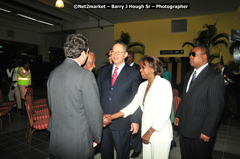 The Unveiling Of The Commemorative Plaque By The Honourable Prime Minister, Orette Bruce Golding, MP, And Their Majesties, King Juan Carlos I And Queen Sofia Of Spain - On Wednesday, February 18, 2009, Marking The Completion Of The Expansion Of Sangster International Airport, Venue at Sangster International Airport, Montego Bay, St James, Jamaica - Wednesday, February 18, 2009 - Photographs by Net2Market.com - Barry J. Hough Sr, Photographer/Photojournalist - Negril Travel Guide, Negril Jamaica WI - http://www.negriltravelguide.com - info@negriltravelguide.com...!