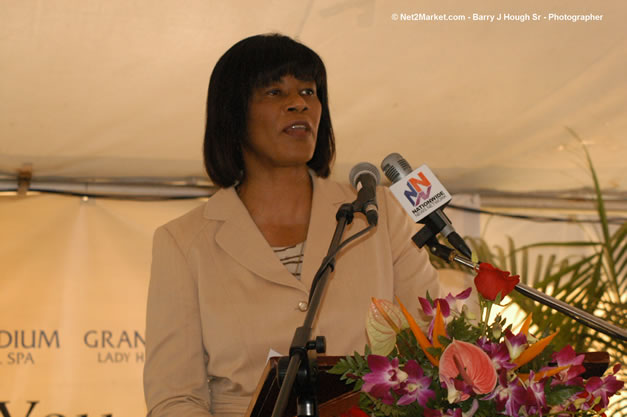 Palladium Hotels & Resorts - Groundbreaking of the 1600-Room Grand Palladium Lady Hamilton Resort & Spa and the Grand Palludium Jamaica Resort & Spa - Special Address: The Most Honorable Portia Simpson-Miller, O.N., M.P., Prime Minister of Jamaica - The Point, Lucea, Hanover, Saturday, November 11, 2006 @ 2:00 pm - Negril Travel Guide, Negril Jamaica WI - http://www.negriltravelguide.com - info@negriltravelguide.com...!