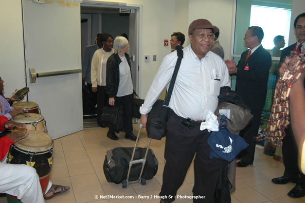 MBJ Airports Limited Welcomes WestJet Airlines - Inaugural Scheduled Service From Toronto Pearsons International Airport - Monday, December 10, 2007 - Sangster International Airport - MBJ Airports Limited, Montego Bay, Jamaica W.I. - Photographs by Net2Market.com - Barry J. Hough Sr, Photographer - Negril Travel Guide, Negril Jamaica WI - http://www.negriltravelguide.com - info@negriltravelguide.com...!