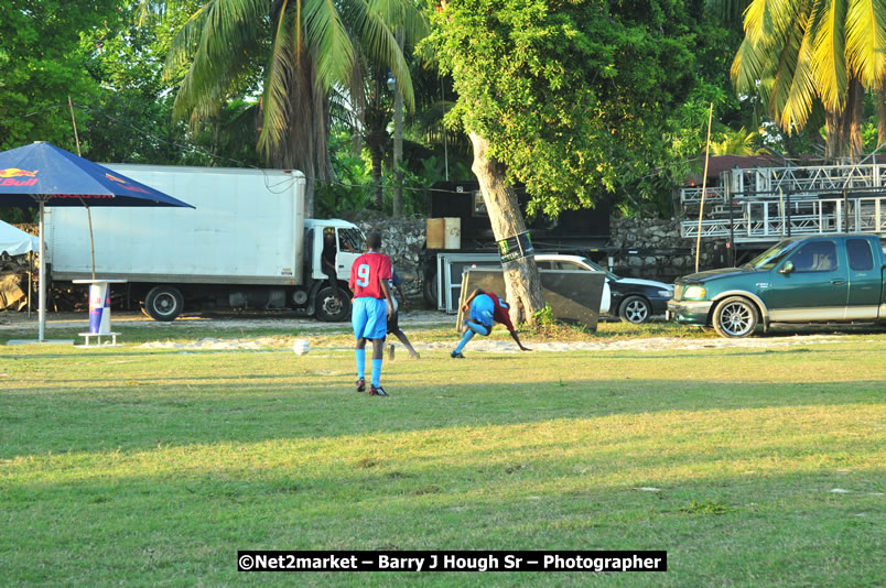 Marley Magic Traffic Jam - Celebrity Football @ Spring Break - Saturday, March 21, 2009 - Also Featuring: Kelley, Capleton, Junior Reid, Spragga Benz, Wayne Marshall, Munga, Romaine Virgo,Embee, Bango Herman, Flava K, Whisky Baggio, Andrew and Wadda Blood, Black Am I, Packa, Venue at Waz Beach, Norman Manley Boulevard, Negril Westmoreland, Jamaica - Saturday, March 21, 2009 - Photographs by Net2Market.com - Barry J. Hough Sr, Photographer/Photojournalist - Negril Travel Guide, Negril Jamaica WI - http://www.negriltravelguide.com - info@negriltravelguide.com...!