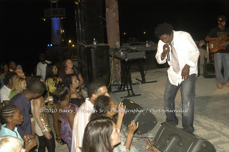 Chaka Demus & Pliers - Live In Concert @ Negril Escape Resort and Spa, December 8, 2009, One Love Drive, West End, Negril, Westmoreland, Jamaica W.I. - Photographs by Net2Market.com - Barry J. Hough Sr, Photographer/Photojournalist - Negril Travel Guide, Negril Jamaica WI - http://www.negriltravelguide.com - info@negriltravelguide.com...!