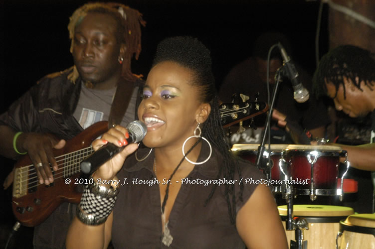 Etana - Live In Concert - One Love Reggae Concert Series 09/10 @ Negril Escape Resort and Spa, December 22, 2009, One Love Drive, West End, Negril, Westmoreland, Jamaica W.I. - Photographs by Net2Market.com - Barry J. Hough Sr, Photographer/Photojournalist - Negril Travel Guide, Negril Jamaica WI - http://www.negriltravelguide.com - info@negriltravelguide.com...!