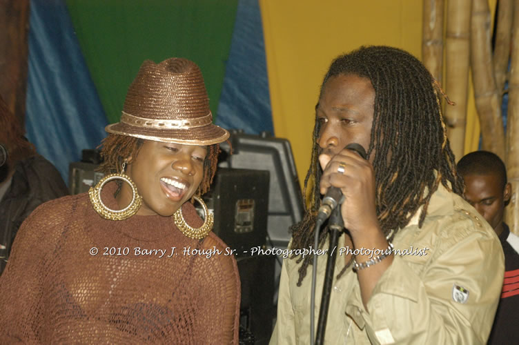 Etana - Live In Concert - One Love Reggae Concert Series 09/10 @ Negril Escape Resort and Spa, December 22, 2009, One Love Drive, West End, Negril, Westmoreland, Jamaica W.I. - Photographs by Net2Market.com - Barry J. Hough Sr, Photographer/Photojournalist - Negril Travel Guide, Negril Jamaica WI - http://www.negriltravelguide.com - info@negriltravelguide.com...!