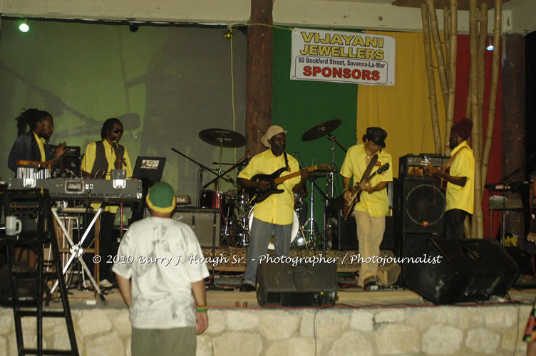 John Holt - Live in Concert - Also featuring Uprising Bank, plus DJ Gemini @ One Love Reggae Concerts Series 09/10 @ Negril Escape Resort & Spa, February 9, 2010, One Love Drive, West End, Negril, Westmoreland, Jamaica W.I. - Photographs by Net2Market.com - Barry J. Hough Sr, Photographer/Photojournalist - The Negril Travel Guide - Negril's and Jamaica's Number One Concert Photography Web Site with over 40,000 Jamaican Concert photographs Published -  Negril Travel Guide, Negril Jamaica WI - http://www.negriltravelguide.com - info@negriltravelguide.com...!