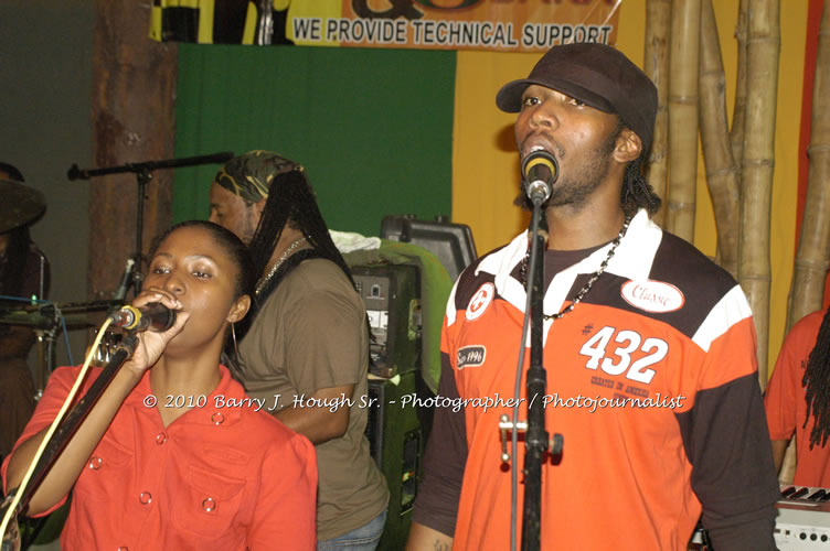 Marcia Griffiths & Edge Michael - Live In Concert - One Love Reggae Concert Series 09/10 @ Negril Escape Resort and Spa, December 29, 2009, One Love Drive, West End, Negril, Westmoreland, Jamaica W.I. - Photographs by Net2Market.com - Barry J. Hough Sr, Photographer/Photojournalist - Negril Travel Guide, Negril Jamaica WI - http://www.negriltravelguide.com - info@negriltravelguide.com...!