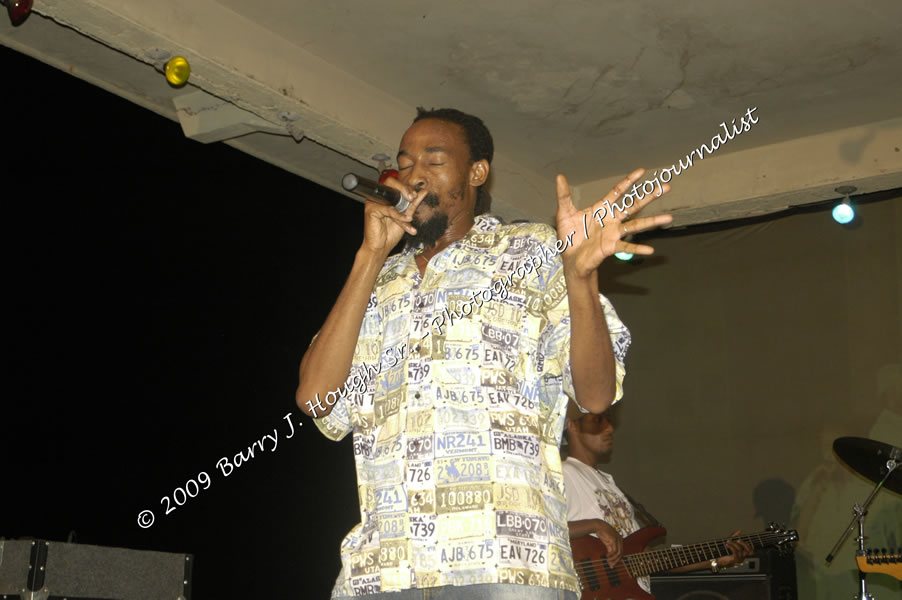  Sanchez - Live in Concert - at the One Love Reggae Concert Series 09/10 @ Negril Escape Resort & Spa - Also Featuring: Timmi Burrell and Justice Merchant- Backing Band Roots Warrior - DJ Gemini - MC Oliver Cargill, Negril Escape Resort & Spa, One Love Drive, West End, Negril, Westmoreland, Jamaica W.I. - Tuesday, November 24, 2009 - Photographs by Net2Market.com - Barry J. Hough Sr, Photographer / Photojournalist - Photos taken with a Nikon D70, D100, or D300 - Negril Travel Guide, Negril Jamaica WI - http://www.negriltravelguide.com - info@negriltravelguide.com...!