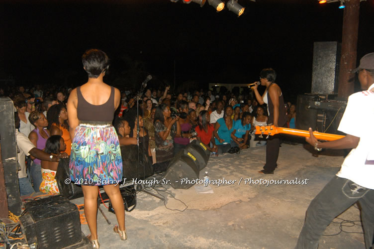 Tanya Stephens - Live In Concert @ Negril Escape Resort and Spa, Backing Band Roots Warrior, plus DJ Gemini, January 26, 2010, One Love Drive, West End, Negril, Westmoreland, Jamaica W.I. - Photographs by Net2Market.com - Barry J. Hough Sr, Photographer/Photojournalist - The Negril Travel Guide - Negril's and Jamaica's Number One Concert Photography Web Site with over 40,000 Jamaican Concert photographs Published -  Negril Travel Guide, Negril Jamaica WI - http://www.negriltravelguide.com - info@negriltravelguide.com...!