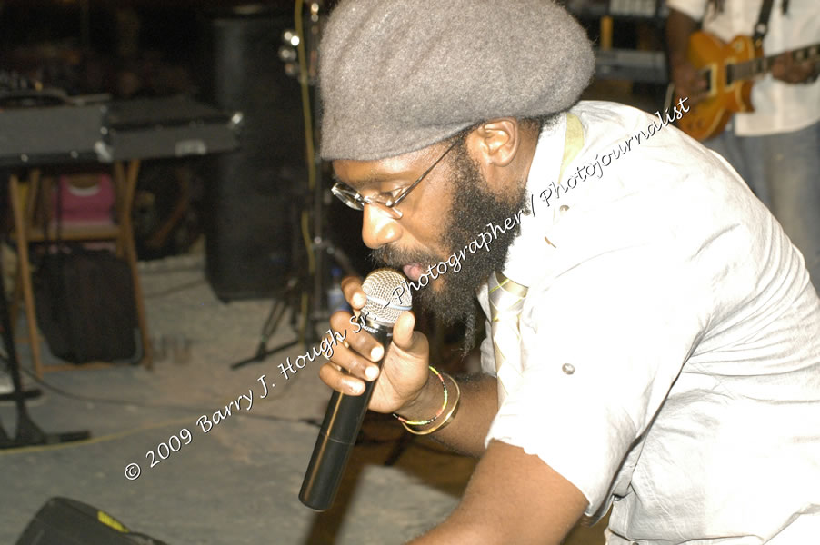  Tarrus Riley - Live in Concert - at the One Love Reggae Concert Series 09/10 @ Negril Escape Resort & Spa - Also Featuring: Mistic Bowie, Monday Justice, Cash, Dean Frazier - DJ Gemini - MC Oliver Cargill, Negril Escape Resort & Spa, One Love Drive, West End, Negril, Westmoreland, Jamaica W.I. - Tuesday, November 17, 2009 - Photographs by Net2Market.com - Barry J. Hough Sr, Photographer / Photojournalist - Photos taken with a Nikon D70, D100, or D300 - Negril Travel Guide, Negril Jamaica WI - http://www.negriltravelguide.com - info@negriltravelguide.com...!