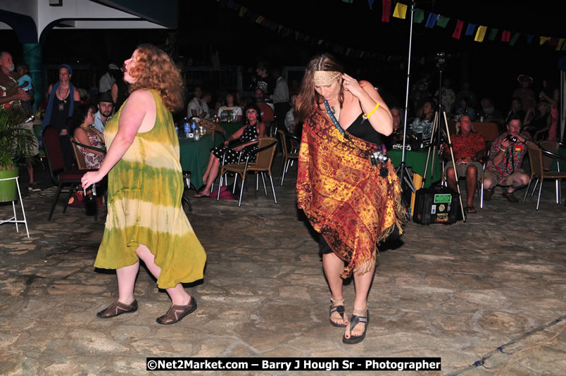 Chinese New Year @ The Sunset Show at Negril Escape - Tuesday, January 27, 2009 - Live Reggae Music at Negril Escape - Tuesday Nights 6:00PM to 10:00 PM - Photographs by Net2Market.com - Barry J. Hough Sr, Photographer/Photojournalist - Negril Travel Guide, Negril Jamaica WI - http://www.negriltravelguide.com - info@negriltravelguide.com...!