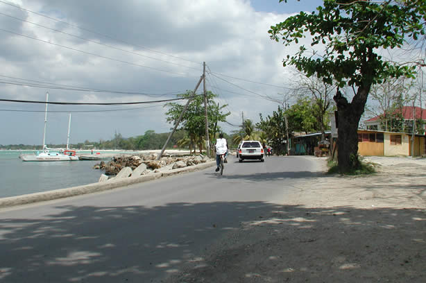 Negril's 
                                            Vendor's Plaza Photos - Negril Travel Guide, Negril Jamaica WI - http://www.negriltravelguide.com - info@negriltravelguide.com...!