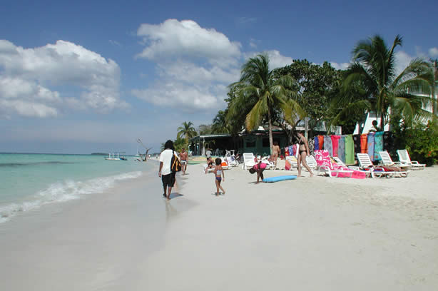 A Photo Walk along Negril's Famous Seven Mile Beach - Negril Travel Guide, Negril Jamaica WI - http://www.negriltravelguide.com - info@negriltravelguide.com...!