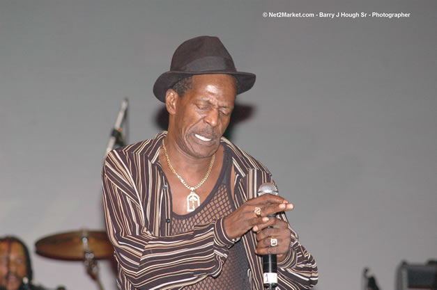 Gregory Isaacs @ Tru-Juice Rebel Salute 2007 - Saturday, January 13, 2007, Port Kaiser Sports Club, St. Elizabeth - Negril Travel Guide, Negril Jamaica WI - http://www.negriltravelguide.com - info@negriltravelguide.com...!