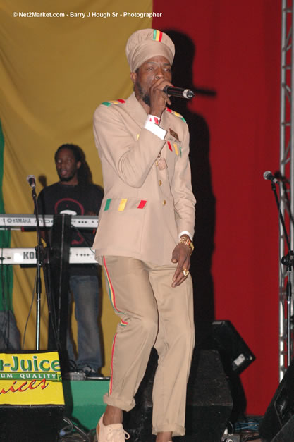 Jah Mason @ Tru-Juice Rebel Salute 2007 - Saturday, January 13, 2007, Port Kaiser Sports Club, St. Elizabeth - Negril Travel Guide, Negril Jamaica WI - http://www.negriltravelguide.com - info@negriltravelguide.com...!