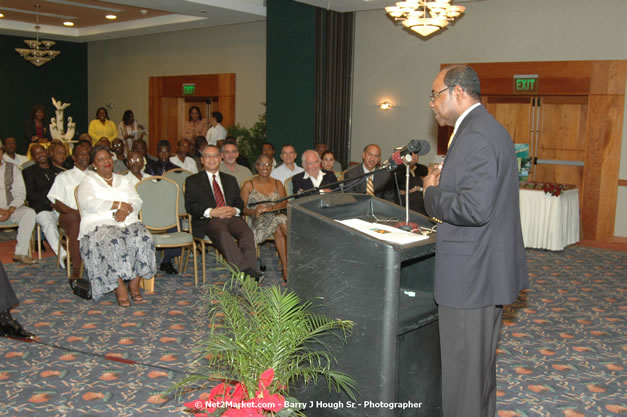 Red Cap Porters Awards - Minister of Tourism, Hon. Edmund Bartlett - Director of Tourism, Basil Smith - Friday, December 14, 2007 - Holiday Inn Sunspree, Montego Bay, Jamaica W.I. - Photographs by Net2Market.com - Barry J. Hough Sr, Photographer - Negril Travel Guide, Negril Jamaica WI - http://www.negriltravelguide.com - info@negriltravelguide.com...!