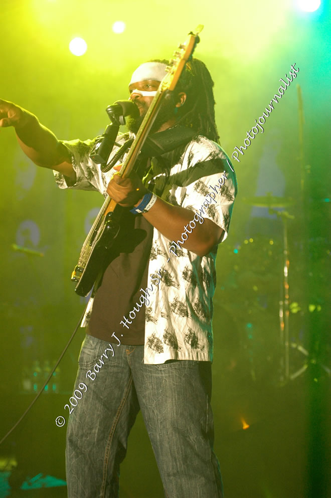 Rhaatid @ Reggae Sumfest 2009 - International Night 2 - Reggae Sumfest 2009,Catherine Hall, Montego Bay, St. James, Jamaica W.I. - Saturday, July 25, 2009 - Reggae Sumfest 2009, July 19 - 25, 2009 - Photographs by Net2Market.com - Barry J. Hough Sr. Photojournalist/Photograper - Photographs taken with a Nikon D70, D100, or D300 - Negril Travel Guide, Negril Jamaica WI - http://www.negriltravelguide.com - info@negriltravelguide.com...!