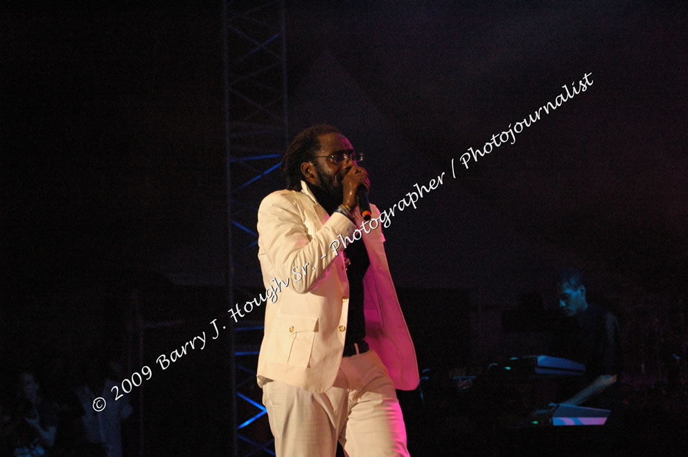 Tarrus Riley @ Reggae Sumfest 2009 - International Night 2 - Reggae Sumfest 2009,Catherine Hall, Montego Bay, St. James, Jamaica W.I. - Saturday, July 25, 2009 - Reggae Sumfest 2009, July 19 - 25, 2009 - Photographs by Net2Market.com - Barry J. Hough Sr. Photojournalist/Photograper - Photographs taken with a Nikon D70, D100, or D300 - Negril Travel Guide, Negril Jamaica WI - http://www.negriltravelguide.com - info@negriltravelguide.com...!