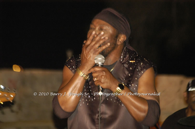 Toots and the Maytals - Grammy Award Winner @ Negril Fest - Presented by Money Cologne Promotions - Special Guest Star Jamaica Michael Jackson, Stama, Adeebe - Backed by Hurricane Band, MC Rev. BB on January 6, 2010 @ Roots Bamboo, Norman Manley Boulevard, Negril, Westmoreland, Jamaica W.I. - Photographs by Net2Market.com - Barry J. Hough Sr, Photographer/Photojournalist - The Negril Travel Guide - Negril's and Jamaica's Number One Concert Photography Web Site with over 40,000 Jamaican Concert photographs Published -  Negril Travel Guide, Negril Jamaica WI - http://www.negriltravelguide.com - info@negriltravelguide.com...!